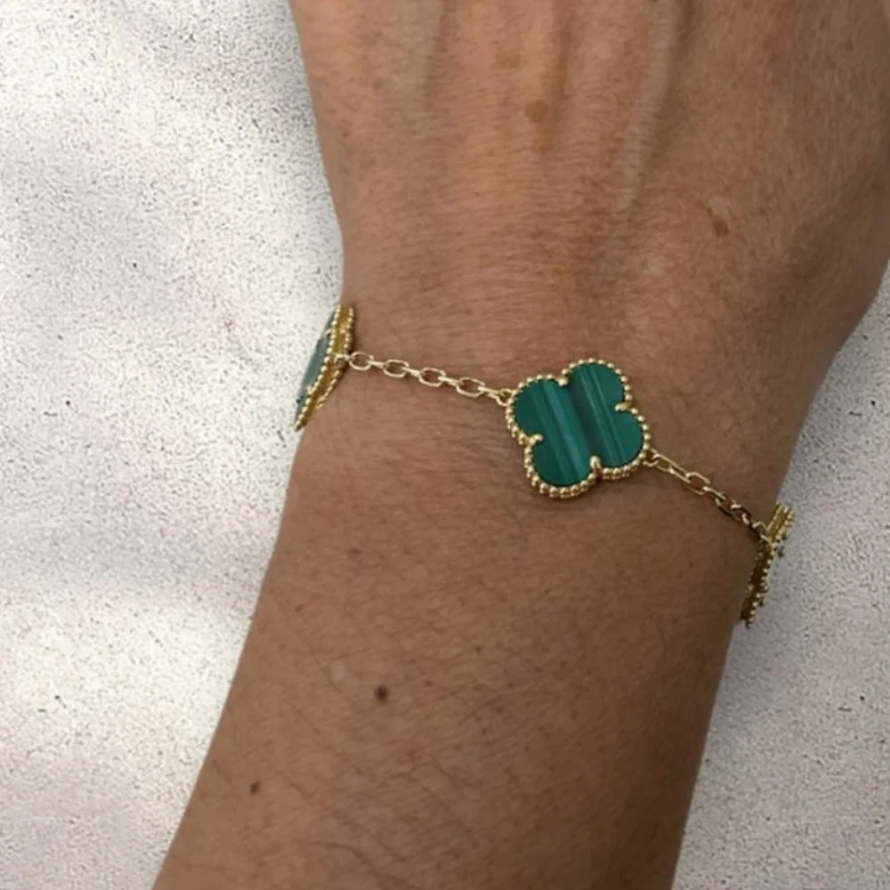 Green Clover Bracelet - Picture 4 of 5